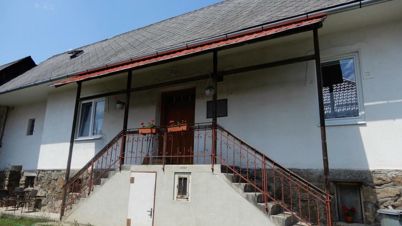 Chalupa U Benov Lúčky Buitenkant foto